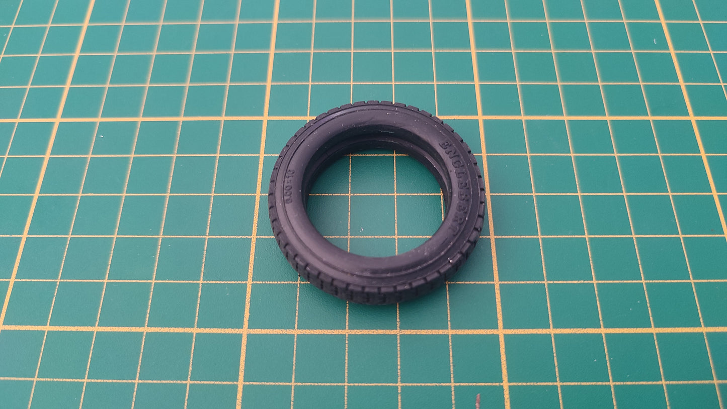 Pneu seul roue de secours pièce détachée miniature Bburago Burago Ferrari 250 Testa Rossa 1957 1/18 1/18e 1/18ème #E80