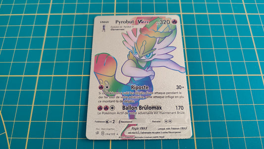 Pyrobut Vmax carte illustration Pokémon cosplay couleur or française #C17