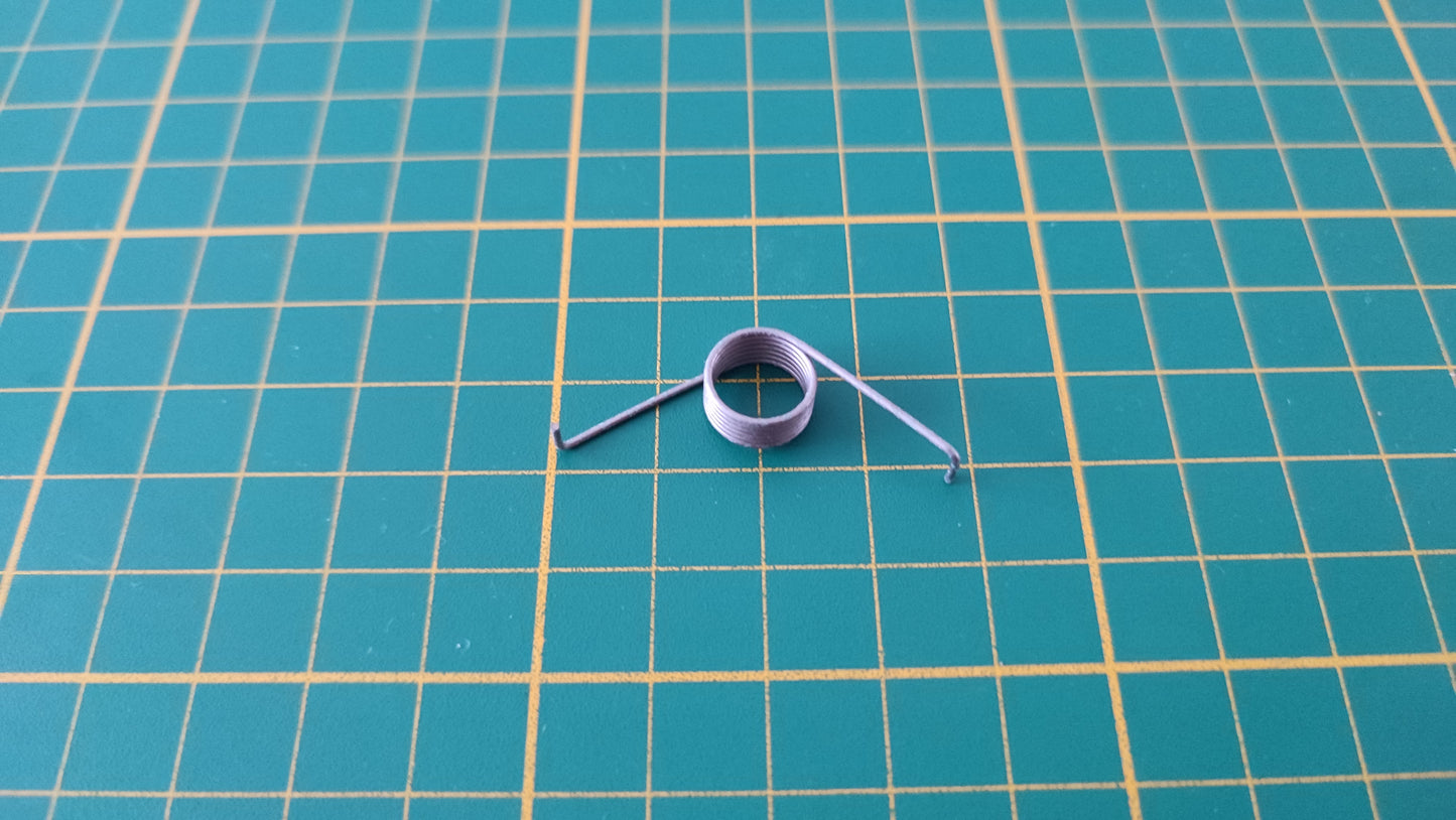 Ressort d'ouverture pièce détachée console de jeux Nintendo Gamecube DOL-001 (EUR) #E35