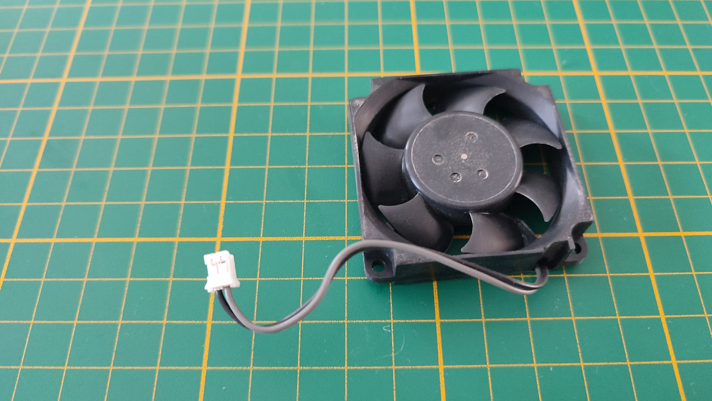 Ventilateur interne Nidec D05U-12TS1 pièce détachée console de jeux Nintendo Gamecube DOL-001 (EUR) #E01