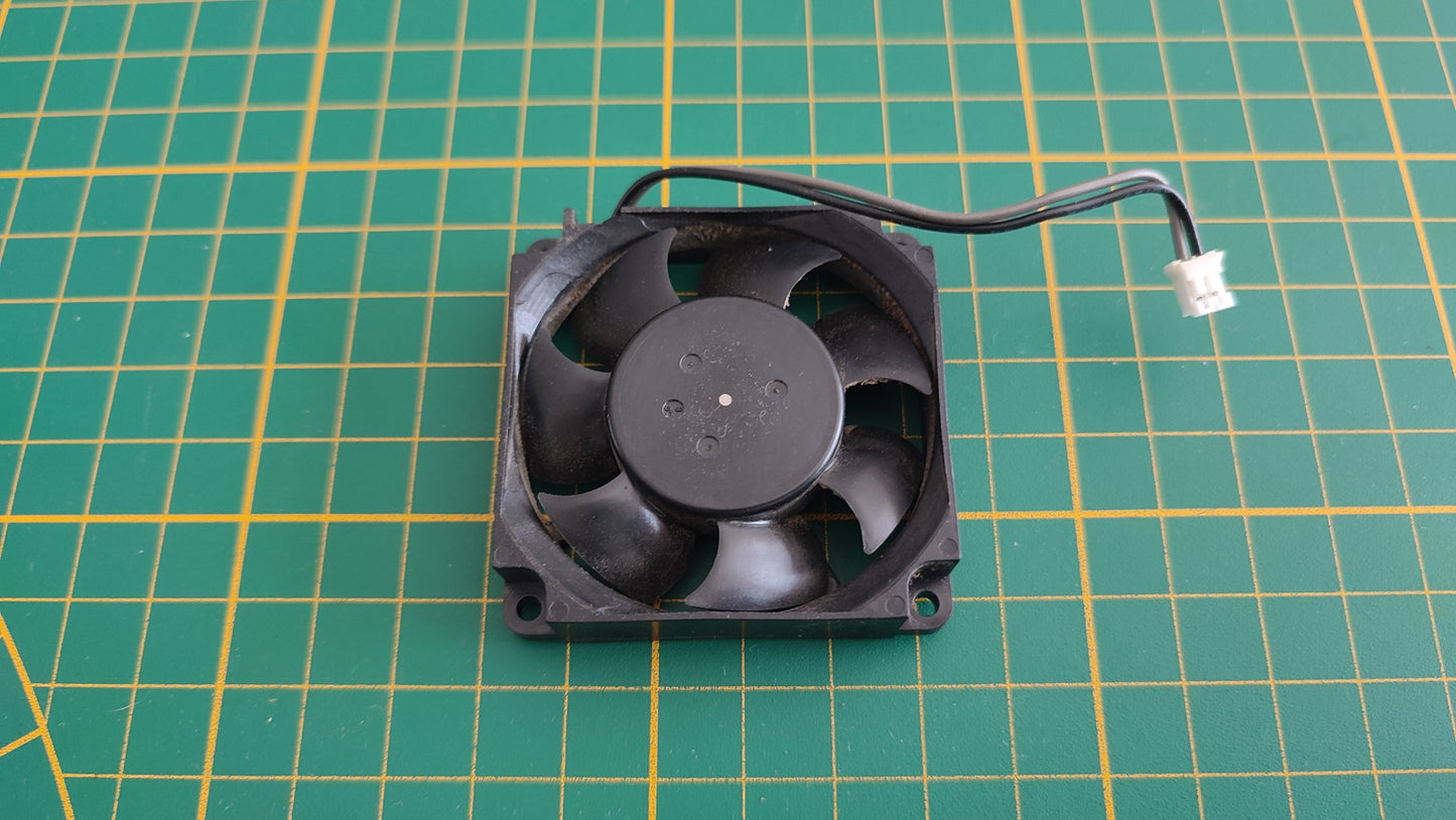 Ventilateur interne Nidec D05U-12TS1 pièce détachée console de jeux Nintendo Gamecube DOL-001 (EUR) #E58