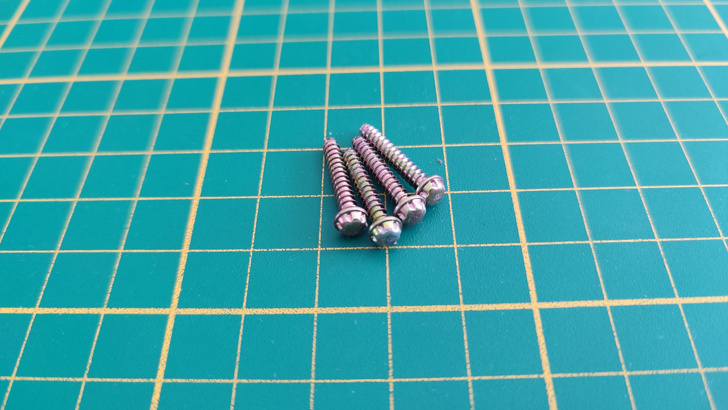 Visserie x4 Gamebit pièce détachée console de jeux Nintendo Gamecube DOL-001 (EUR) #E58