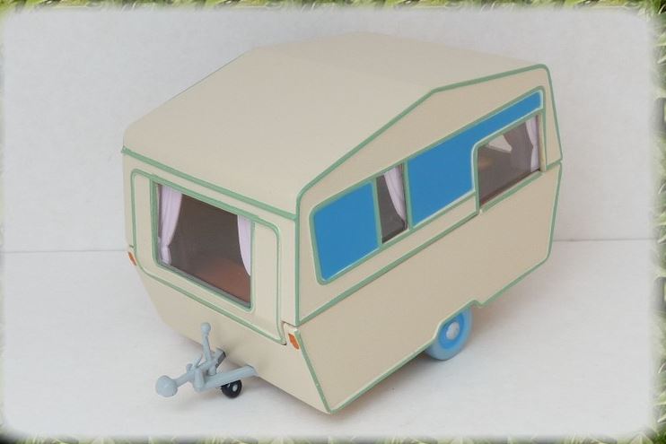 Voiture Tintin N°28 – Caravane – L’Île Noire – Atlas 1/43